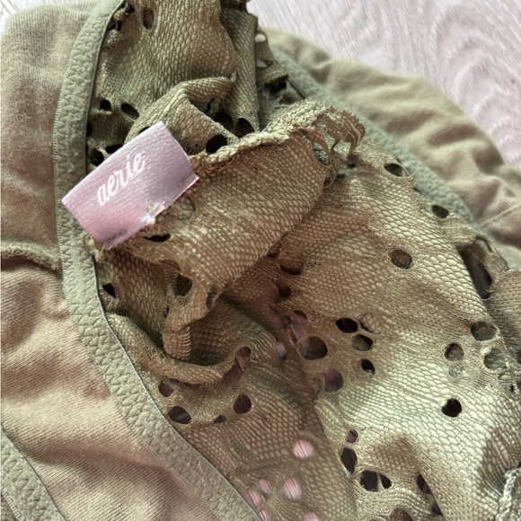 Aerie Green Top - Picture 3 of 3